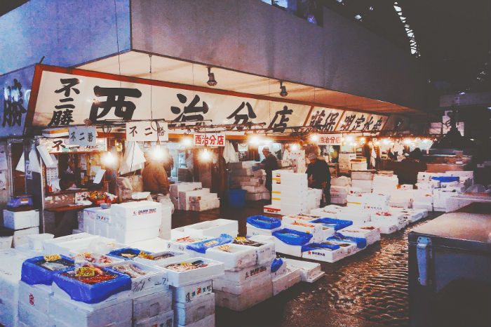 tsukiji fish market